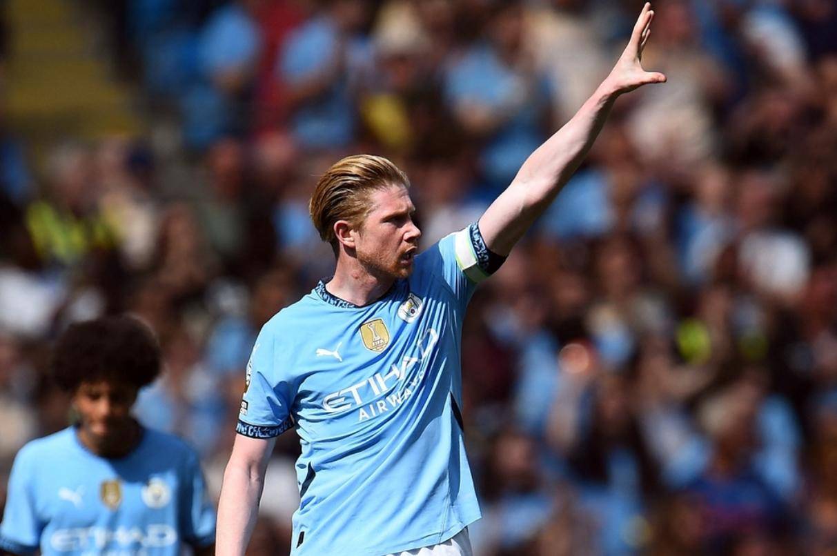 九游手游下载包含德布劳内在切尔西比赛中出色防守，最后时刻胜出引发热议！赢得满堂喝彩的词条